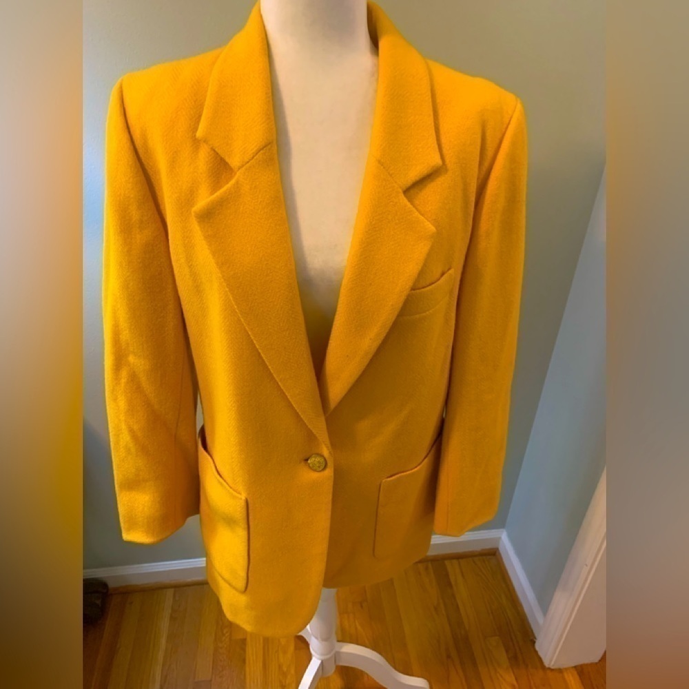 JH Collectibles Vintage gold wool blazer, size 10